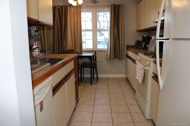 276 Temple Hill Road 1305, New Windsor, NY 12553