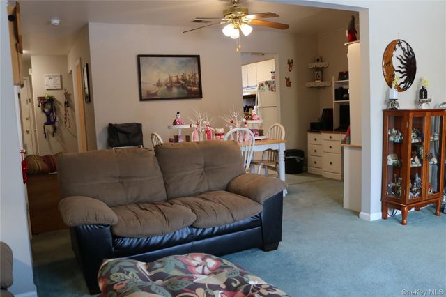 276 Temple Hill Road 1305, New Windsor, NY 12553