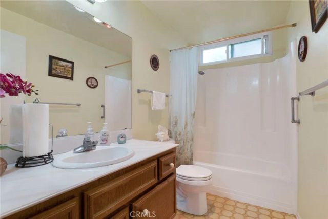 831 Redlen Avenue, Whittier, CA 90601