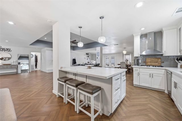 6131 Dumfries Drive, Houston, TX 77096