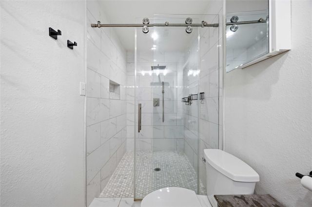 6131 Dumfries Drive, Houston, TX 77096