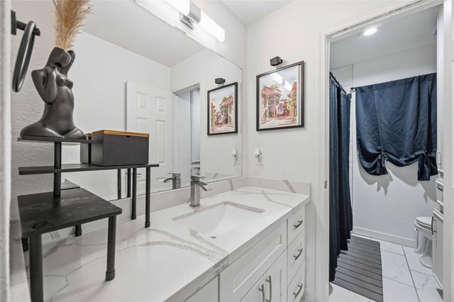 6131 Dumfries Drive, Houston, TX 77096