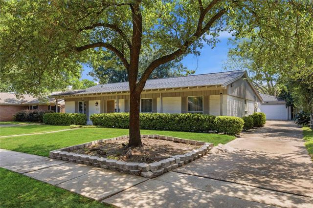 6131 Dumfries Drive, Houston, TX 77096