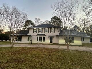 1207 HEYMAN Lane, Alexandria, LA 71303