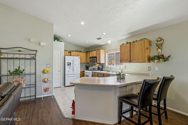 2519 SILVER HAWK Avenue, Las Cruces, NM 88011