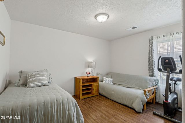 2519 SILVER HAWK Avenue, Las Cruces, NM 88011