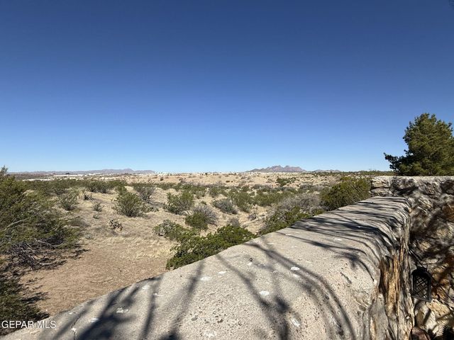 2519 SILVER HAWK Avenue, Las Cruces, NM 88011