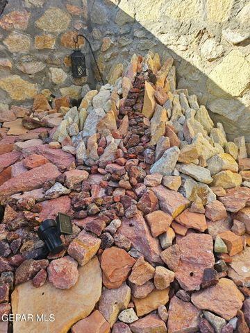 2519 SILVER HAWK Avenue, Las Cruces, NM 88011