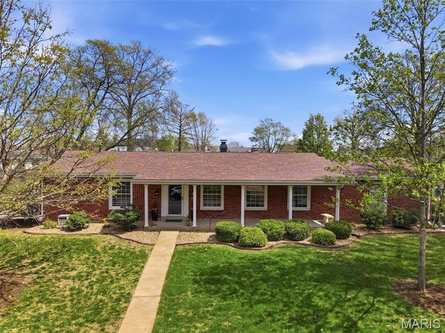 9506 Trinadad Lane, St Louis, MO 63126