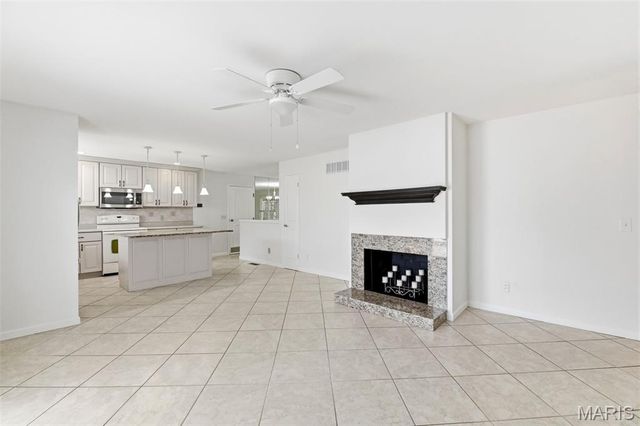 9506 Trinadad Lane, St Louis, MO 63126