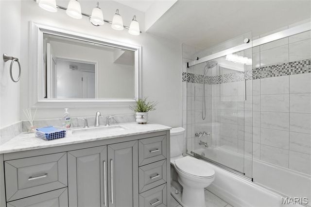 9506 Trinadad Lane, St Louis, MO 63126