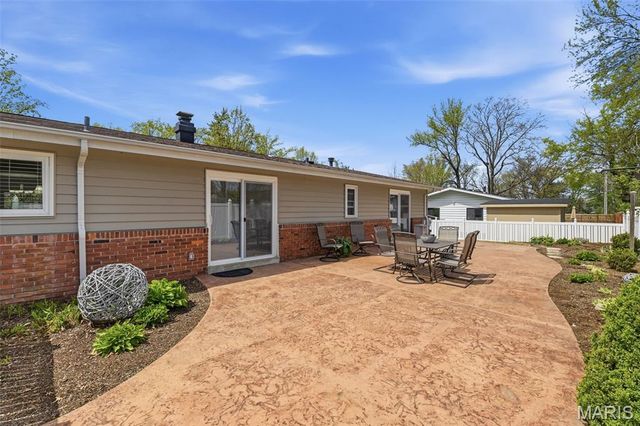 9506 Trinadad Lane, St Louis, MO 63126