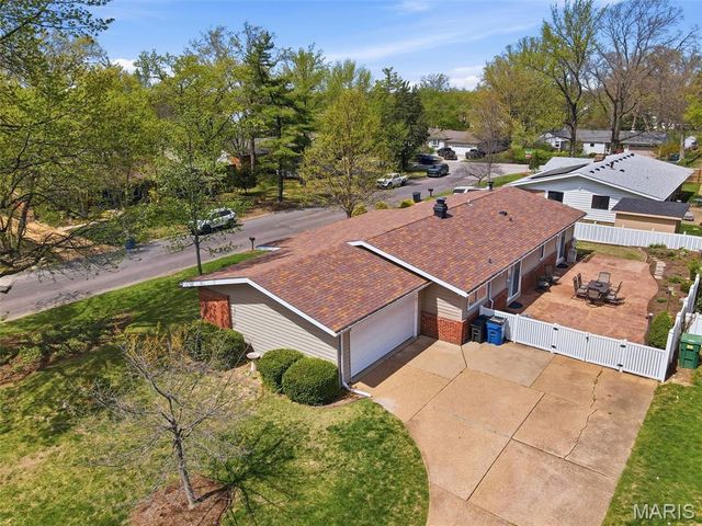 9506 Trinadad Lane, St Louis, MO 63126