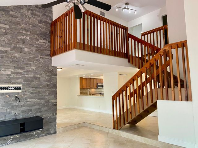 320 Deer Creek Wildwood Lane E, Deerfield Beach, FL 33442