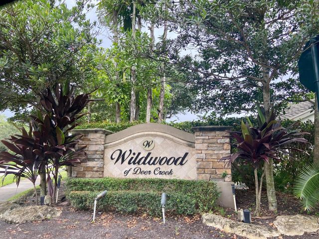 320 Deer Creek Wildwood Lane E, Deerfield Beach, FL 33442