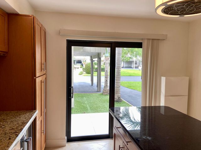 320 Deer Creek Wildwood Lane E, Deerfield Beach, FL 33442