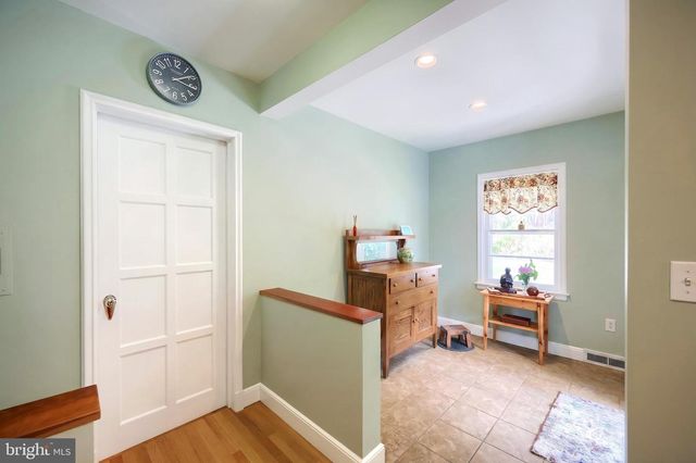 136 RATHTON RD, York, PA 17403