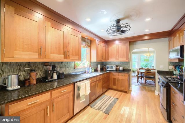 136 RATHTON RD, York, PA 17403