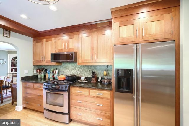 136 RATHTON RD, York, PA 17403