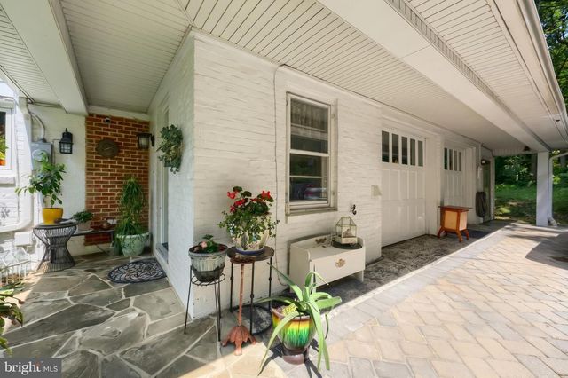 136 RATHTON RD, York, PA 17403
