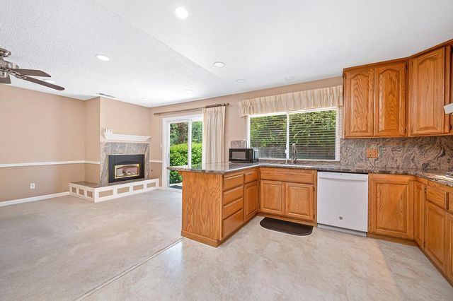 2513 Knightwood Way, Rancho Cordova, CA 95670