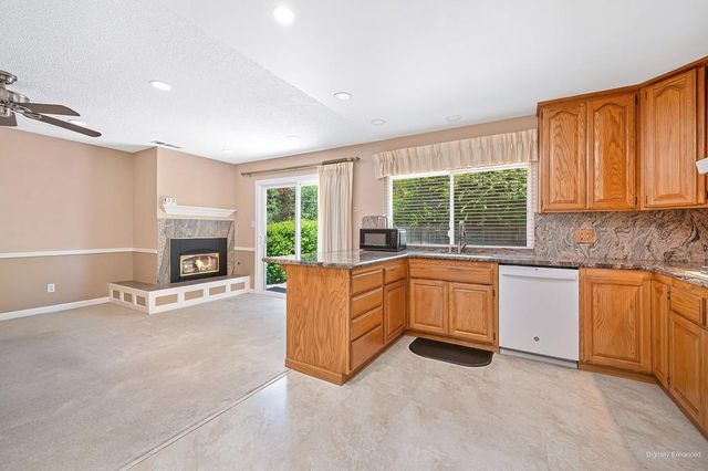 2513 Knightwood Way, Rancho Cordova, CA 95670