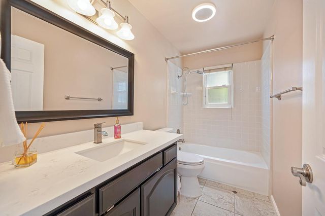 2513 Knightwood Way, Rancho Cordova, CA 95670
