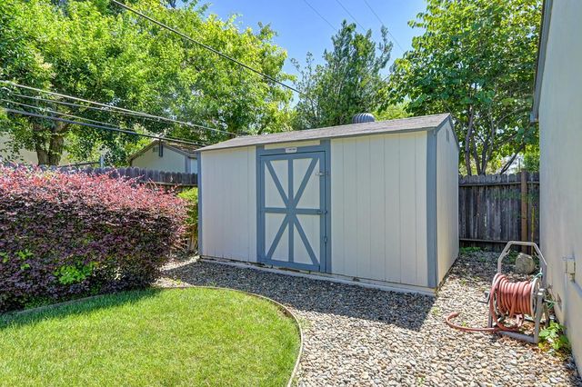 2513 Knightwood Way, Rancho Cordova, CA 95670