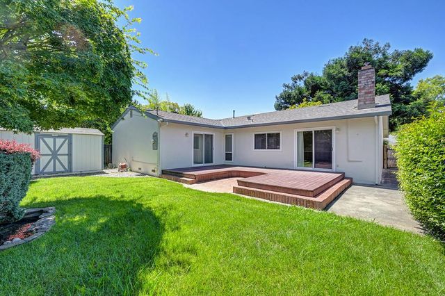 2513 Knightwood Way, Rancho Cordova, CA 95670