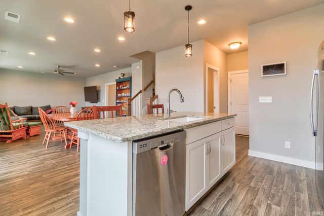 5509 Baywater Drive, Newburgh, IN 47630