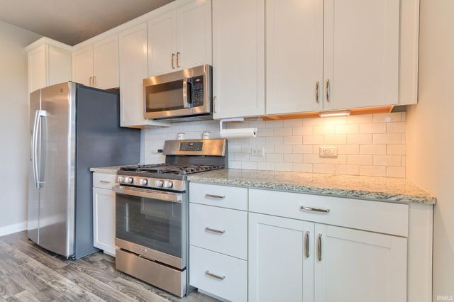 5509 Baywater Drive, Newburgh, IN 47630