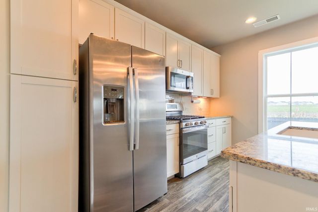 5509 Baywater Drive, Newburgh, IN 47630