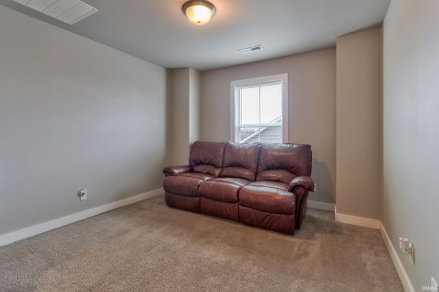 5509 Baywater Drive, Newburgh, IN 47630