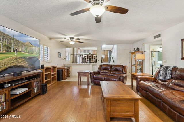 10908 N 57TH Avenue, Glendale, AZ 85304