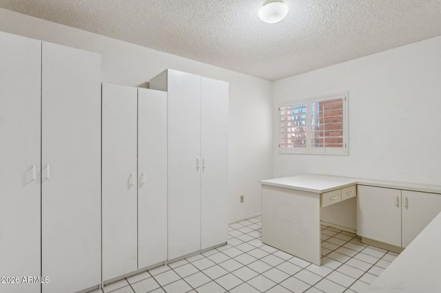 10908 N 57TH Avenue, Glendale, AZ 85304