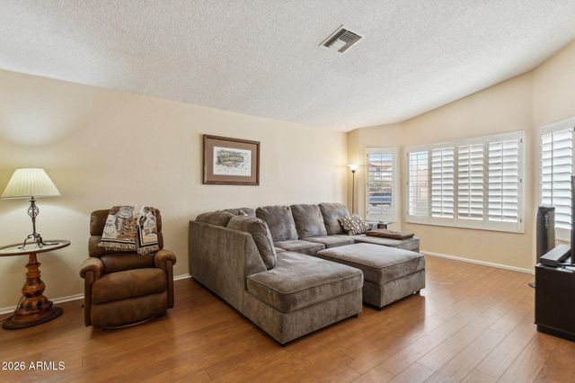 10908 N 57TH Avenue, Glendale, AZ 85304