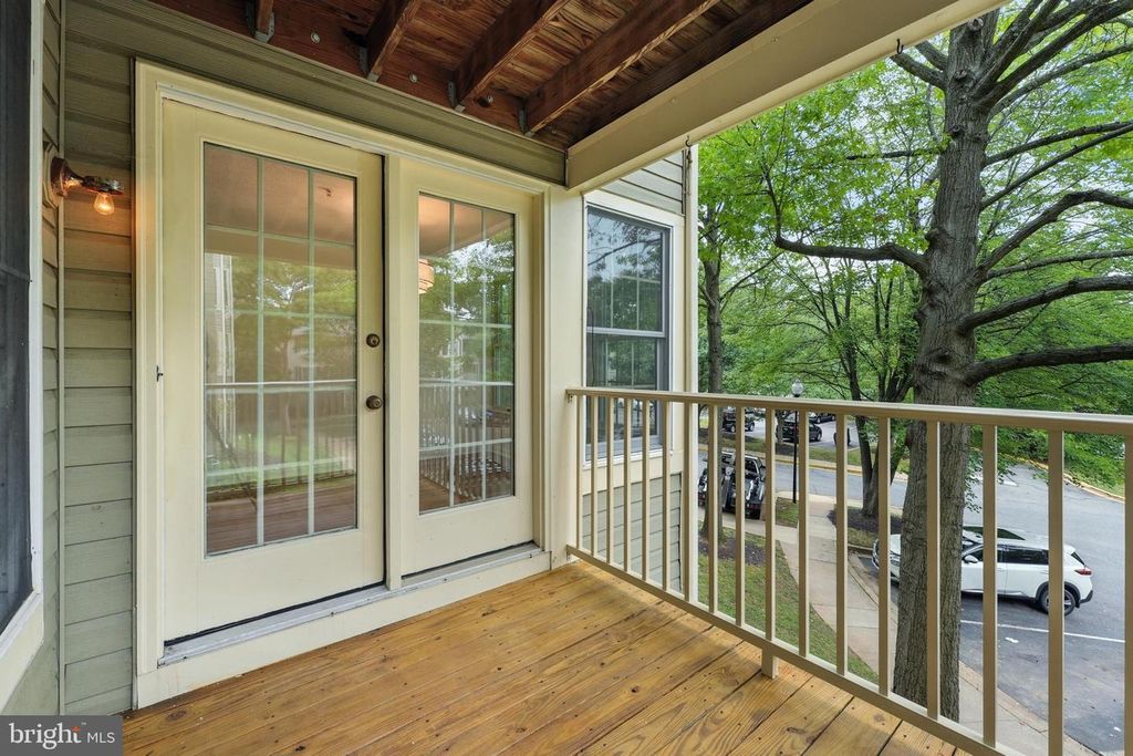 13109 BRIARCLIFF TER #3-305, Germantown, MD 20874
