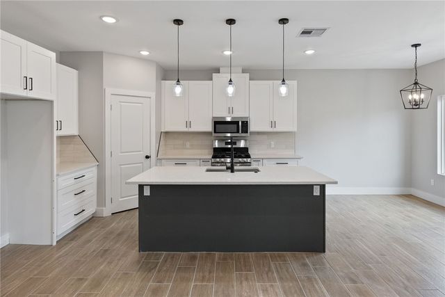 2813 Alvin Dr, Corpus Christi, TX 78415