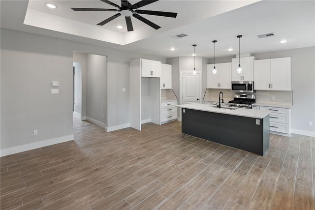 2813 Alvin Dr, Corpus Christi, TX 78415