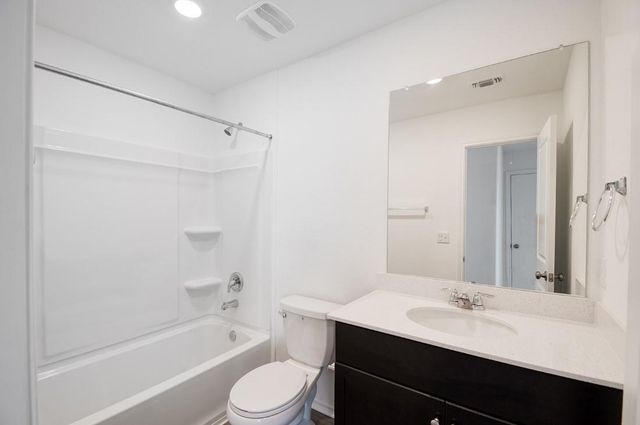 7317 Sparkling Light DR B, Del Valle, TX 78617