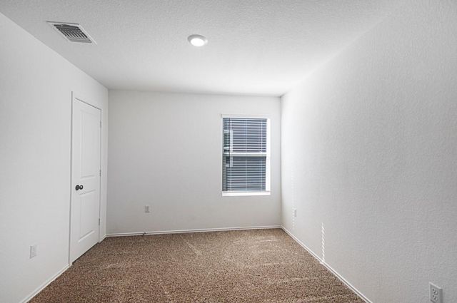 7317 Sparkling Light DR B, Del Valle, TX 78617