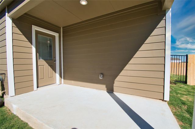 7317 Sparkling Light DR B, Del Valle, TX 78617