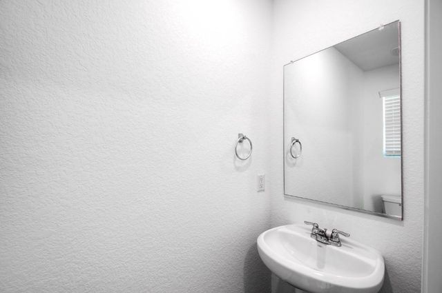 7317 Sparkling Light DR B, Del Valle, TX 78617