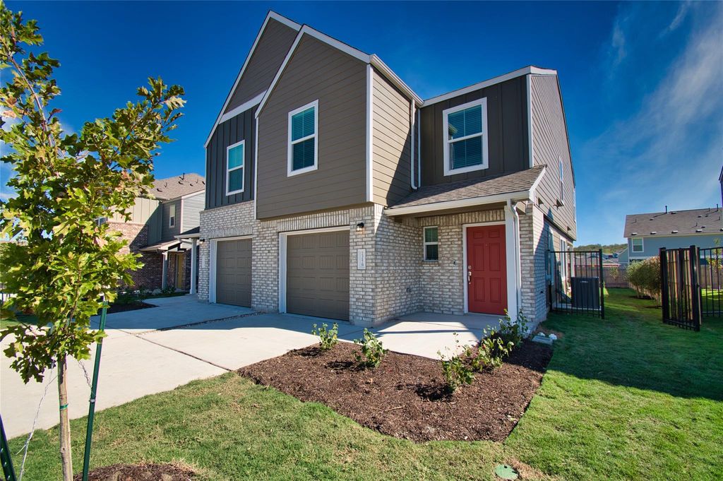 7317 Sparkling Light DR B, Del Valle, TX 78617