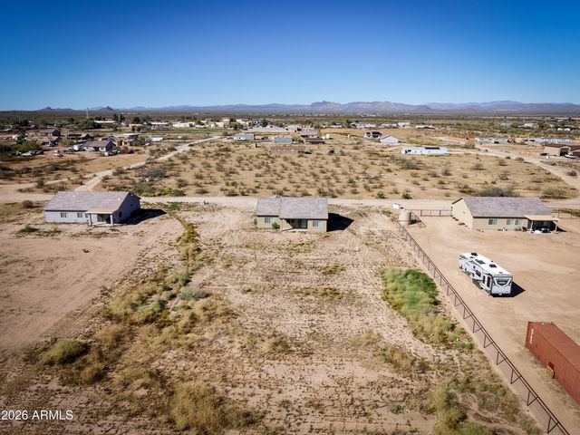 21333 W SLEEPY RANCH Road, Wittmann, AZ 85361