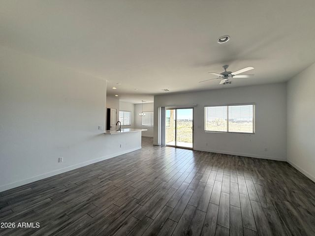 21333 W SLEEPY RANCH Road, Wittmann, AZ 85361