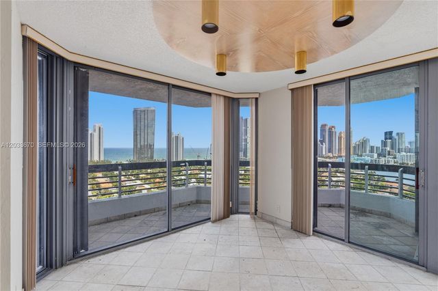 19195 NE 36th Court 2410, Aventura, FL 33180