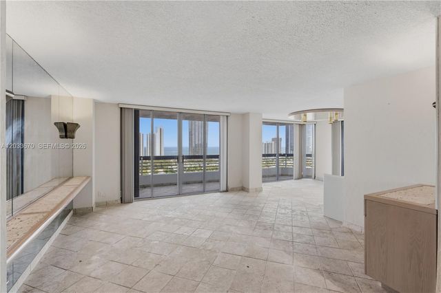 19195 NE 36th Court 2410, Aventura, FL 33180