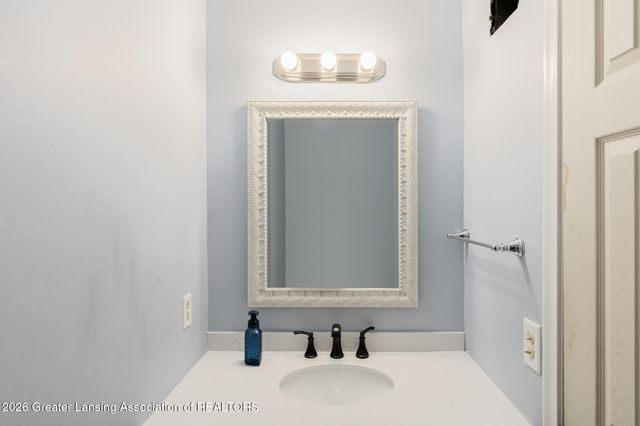 1426 Roxburgh Avenue, East Lansing, MI 48823