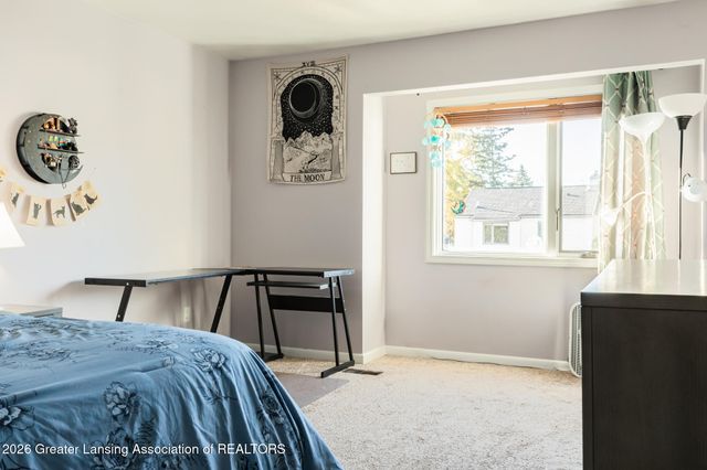 1426 Roxburgh Avenue, East Lansing, MI 48823